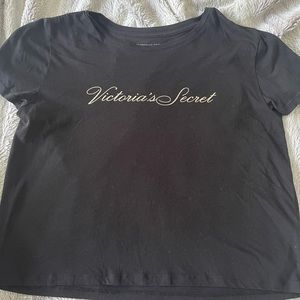 Victoria’s Secret T-shirt large